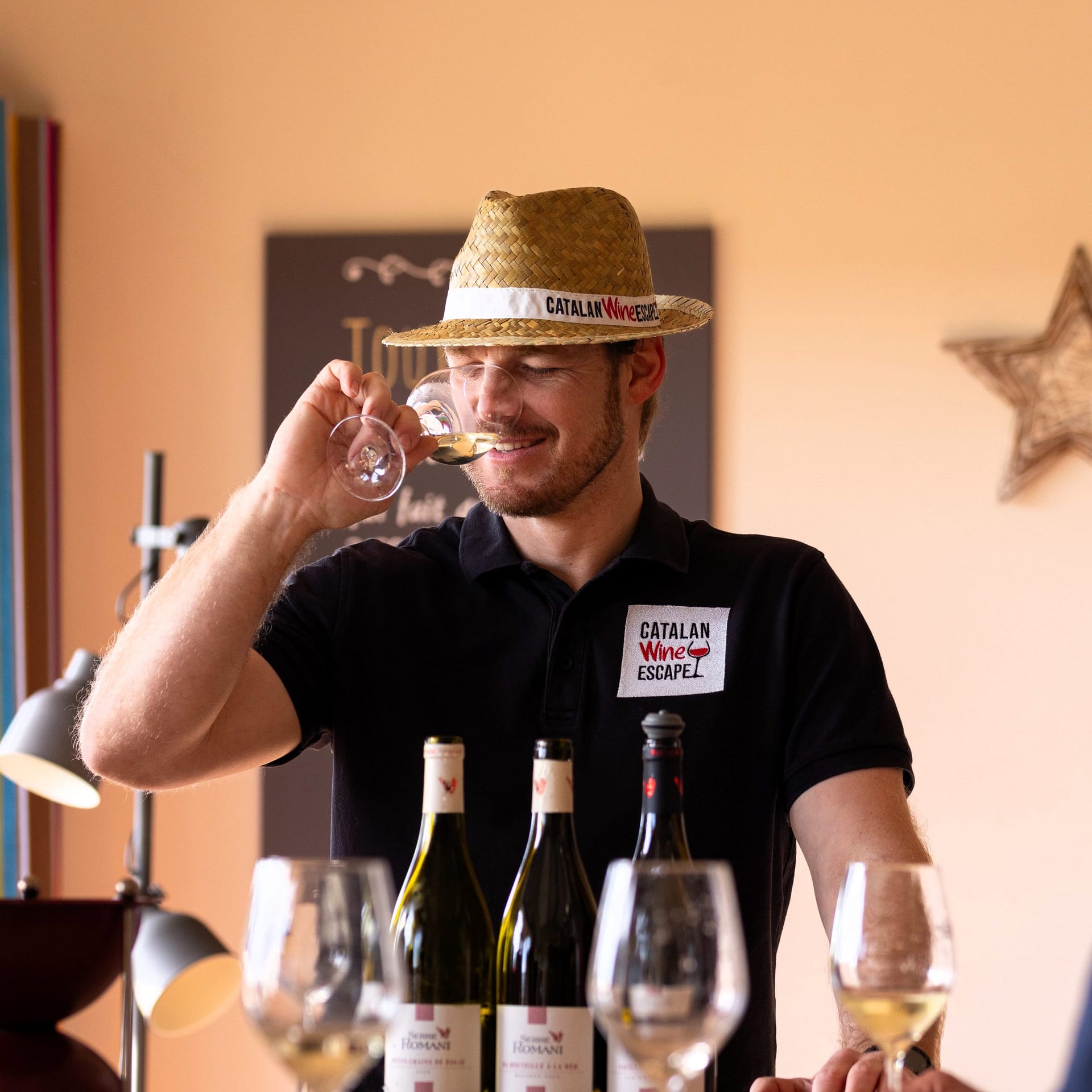 Portrait Wine tasting experience in Roussillon with local expert near Perpignan